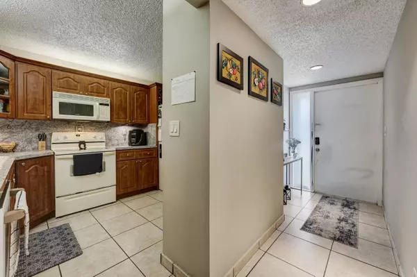 37 Seville CIR #1-50, Davie, FL 33324