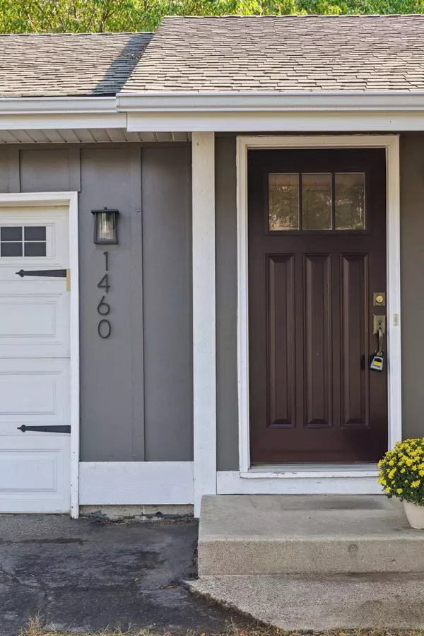 1460 E Old Shakopee CIR, Bloomington, MN 55425