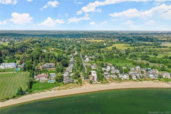 1233 South Pine Creek Road, Fairfield, CT 06824