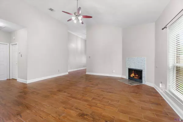 10244 SIMMS RD, Denham Springs, LA 70706