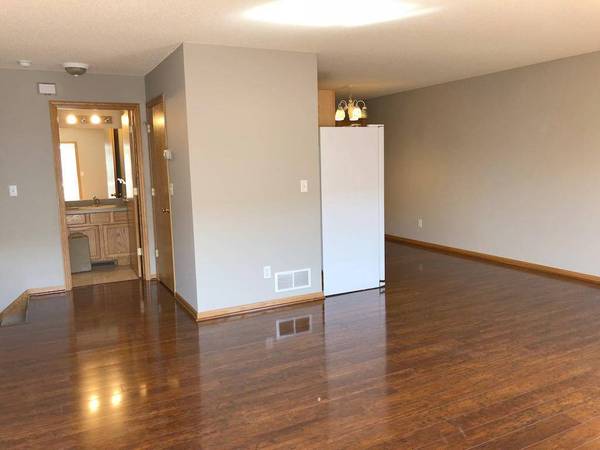 2533 Cobble Hill CT #G, Woodbury, MN 55125