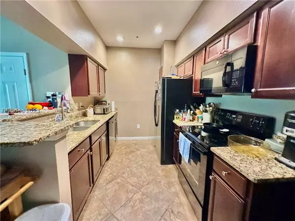 112 Union Cemetery RD #218, Hilton Head Island, SC 29926