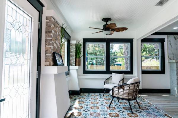 2027 43RD ST S, St Petersburg, FL 33711