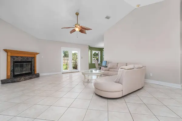 1740 Marseille Drive, Gulf Breeze, FL 32563