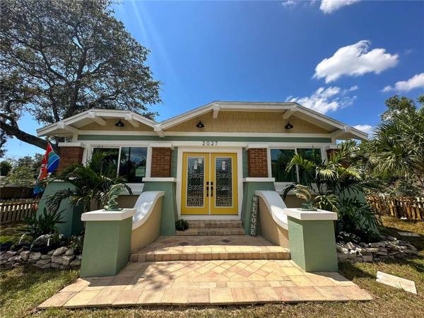 2027 43RD ST S, St Petersburg, FL 33711