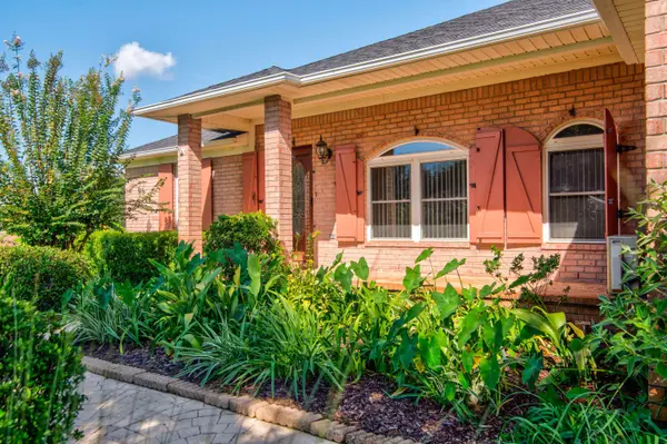 1740 Marseille Drive, Gulf Breeze, FL 32563