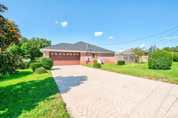 1740 Marseille Drive, Gulf Breeze, FL 32563