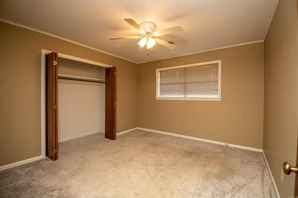 303 Busbee Street, E. Camden, AR 71701