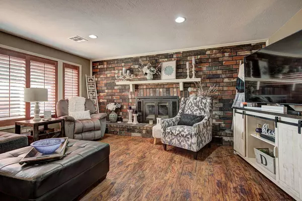 4630 Covered Wagon TRL, Enid, OK 73701-8505