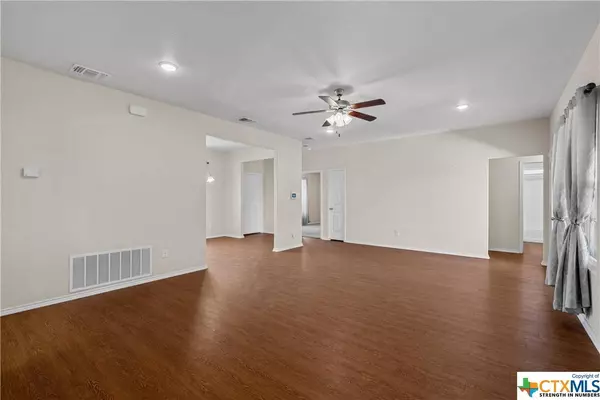 2218 Justice DR, Belton, TX 76513