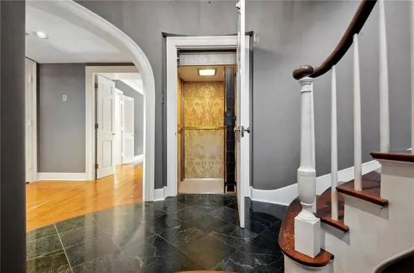 550 WALNUT ST, New Orleans, LA 70118