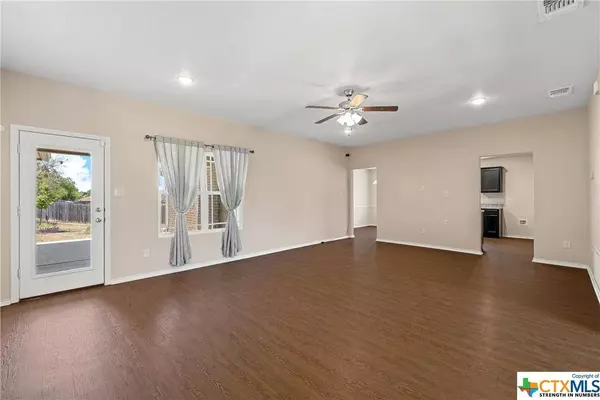 2218 Justice DR, Belton, TX 76513