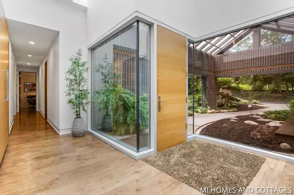 6625 147th Avenue, Holland, MI 49423