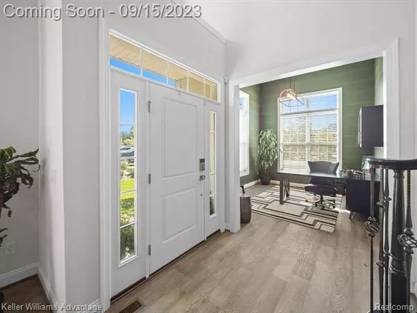 23976 Seminole Court, Novi, MI 48375