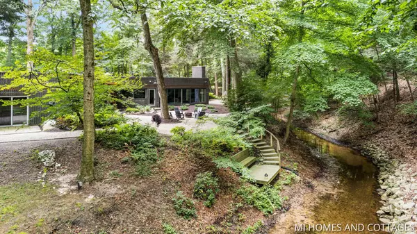 6625 147th Avenue, Holland, MI 49423