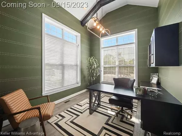 23976 Seminole Court, Novi, MI 48375