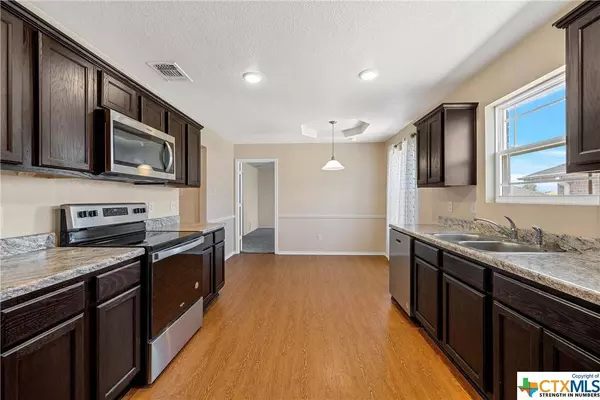 2218 Justice DR, Belton, TX 76513