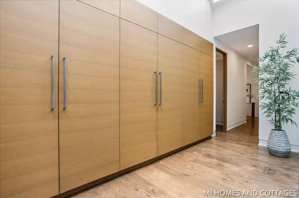 6625 147th Avenue, Holland, MI 49423