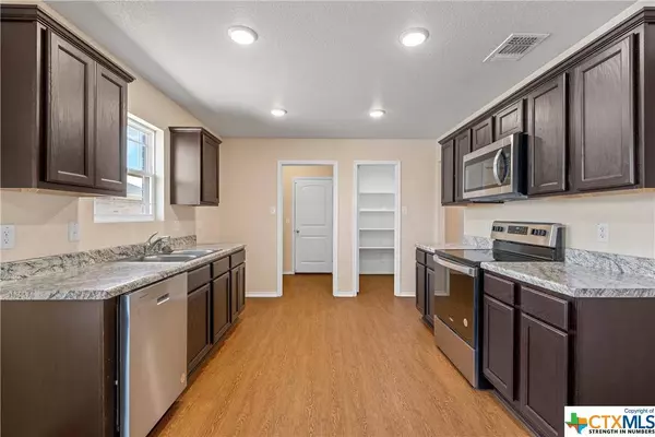 2218 Justice DR, Belton, TX 76513