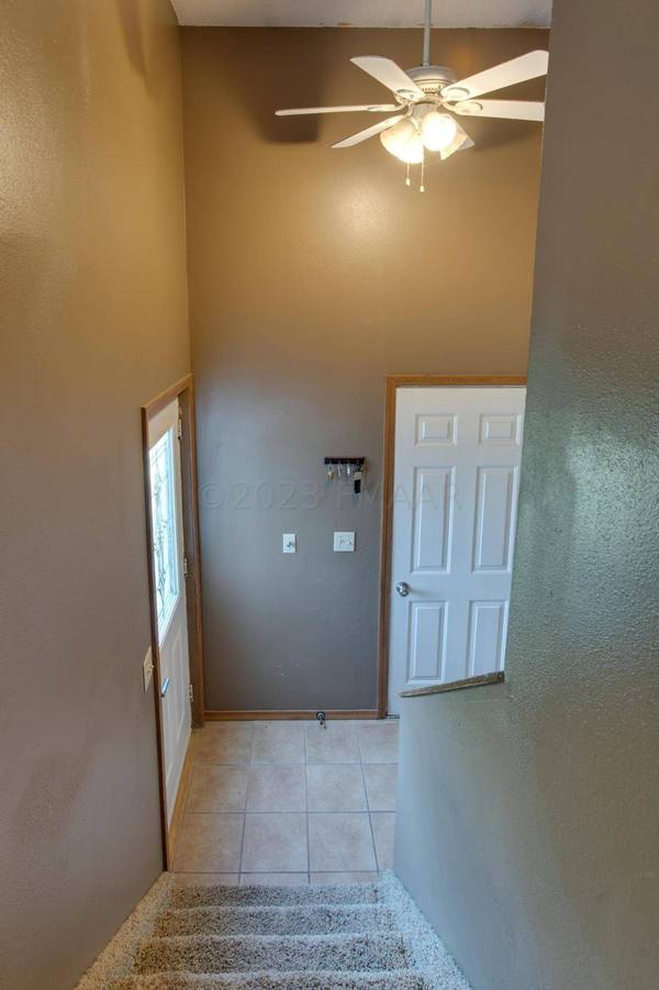 3531 VILLAGE GREEN Lane, Moorhead, MN 56560