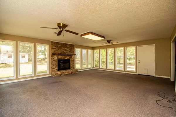 303 Busbee Street, E. Camden, AR 71701