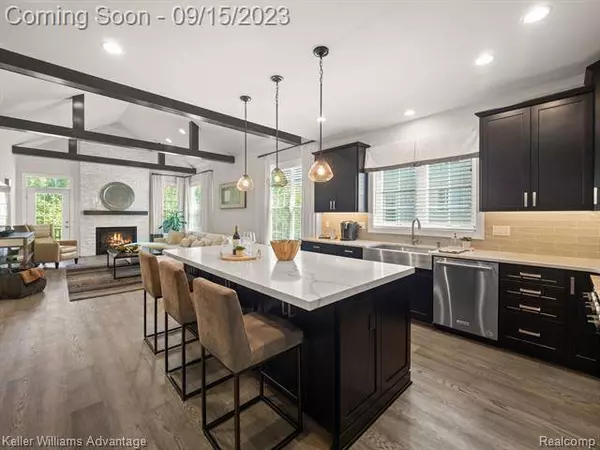 23976 Seminole Court, Novi, MI 48375