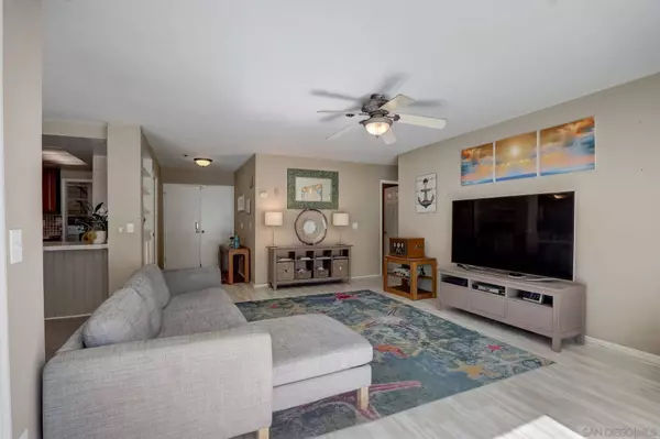 910 N Pacific St #12, Oceanside, CA 92054