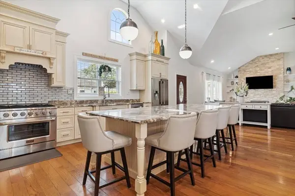 14 Liberty Ave, Lawrence, MA 01843