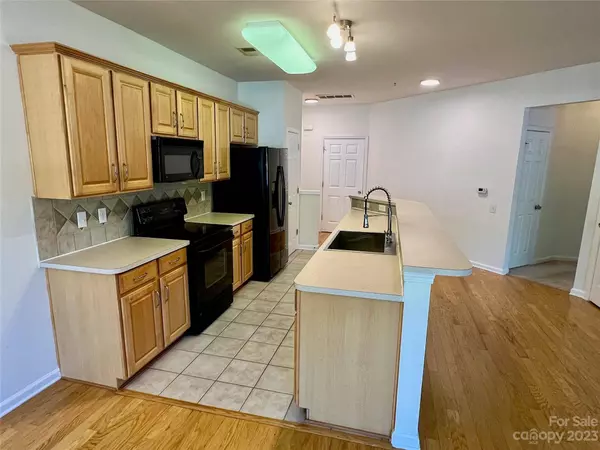 14604 Via Sorrento DR, Charlotte, NC 28277