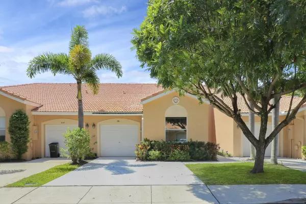386 Coral Trace LN, Delray Beach, FL 33445