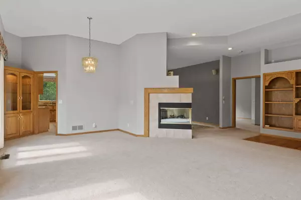 12134 Bluebird CIR NW, Coon Rapids, MN 55448