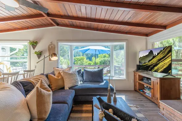 9721 Zayante DR, Felton, CA 95018