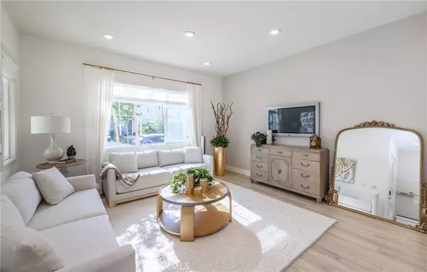 169 Crossover, Irvine, CA 92618