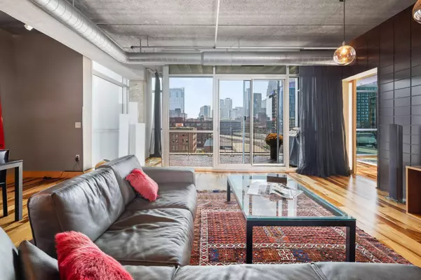 345 6th AVE N #702, Minneapolis, MN 55401