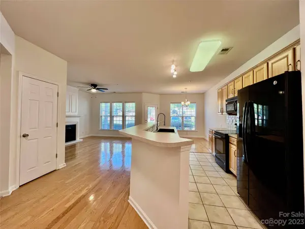 14604 Via Sorrento DR, Charlotte, NC 28277