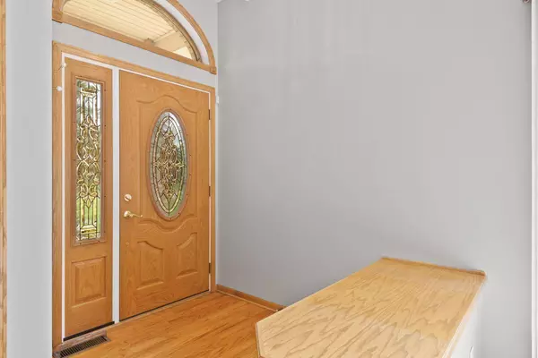 12134 Bluebird CIR NW, Coon Rapids, MN 55448