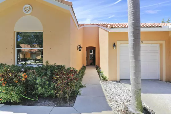 386 Coral Trace LN, Delray Beach, FL 33445