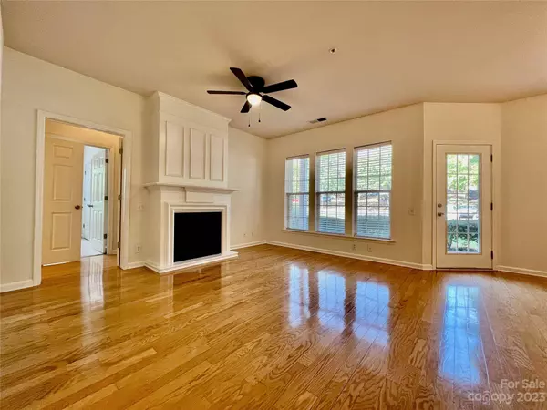 14604 Via Sorrento DR, Charlotte, NC 28277