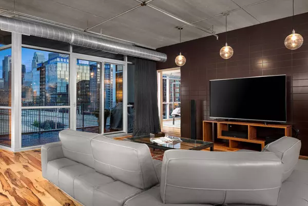 345 6th AVE N #702, Minneapolis, MN 55401