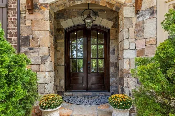 101 Long Island PL, Sandy Springs, GA 30328