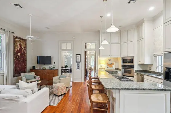 932 JEFFERSON AVE, New Orleans, LA 70115