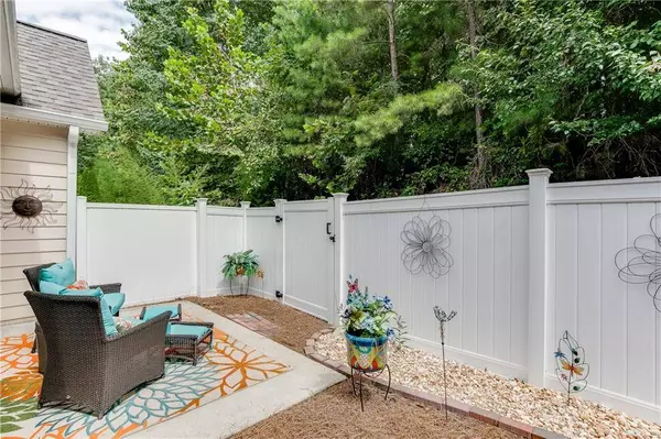 992 Pike Forest DR, Lawrenceville, GA 30045