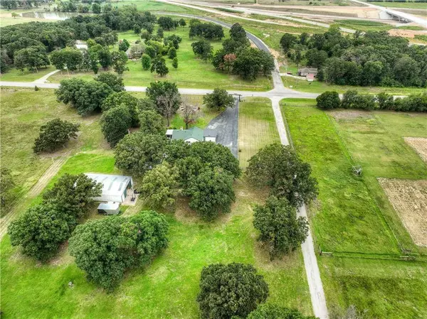 10531 SE Bagdad RD, Galena, KS 66739