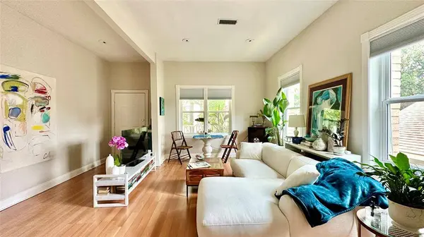 519 Northwood ST, Houston, TX 77009