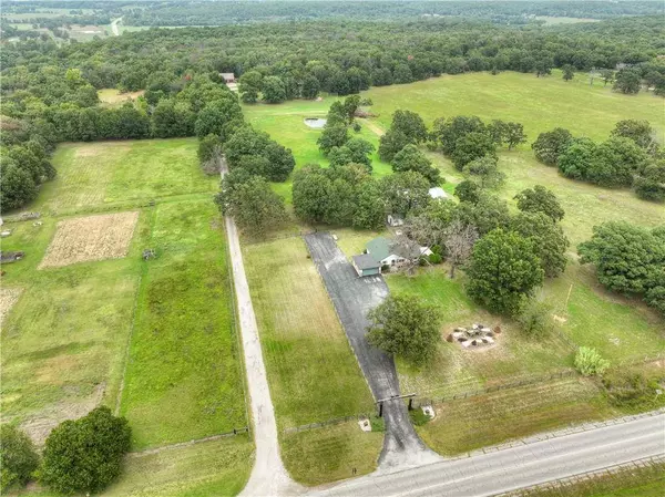 10531 SE Bagdad RD, Galena, KS 66739