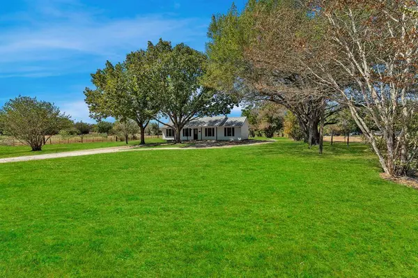 19881 Washington Bridge RD, Washington, TX 77880