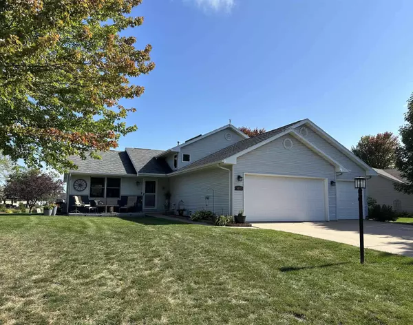 3458 SHEPPARD DR, Oshkosh, WI 54904
