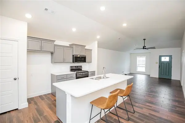 5908 NW Hancock Street, Bentonville, AR 72713