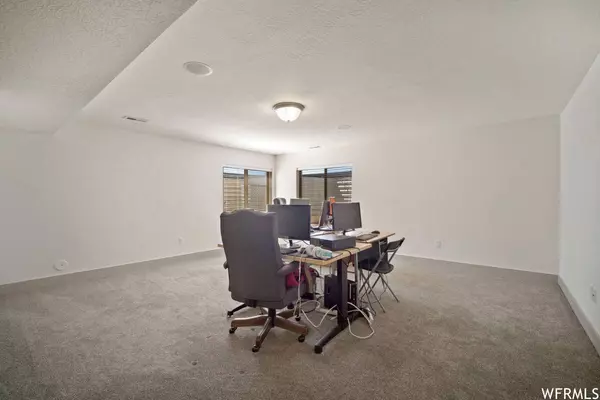 2352 W ISLAND DR N, Kaysville, UT 84037