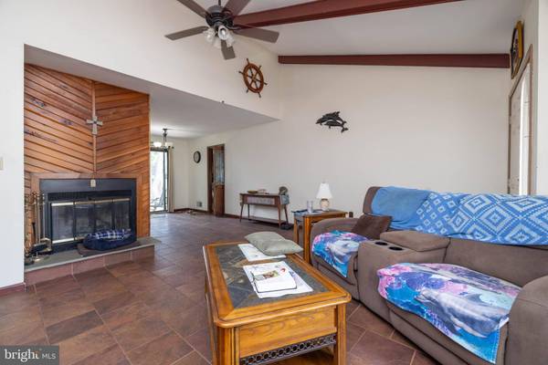 135 PIANO DR, Newark, DE 19713